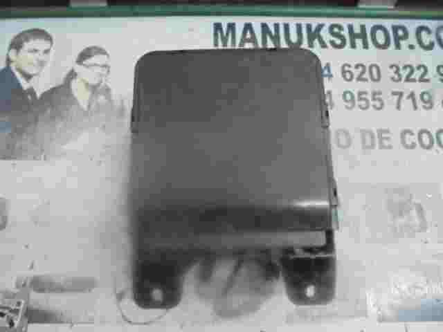 Caja de fusibles de relé Nissan Cabstar F24 Renault Maxity 284B6MB40A