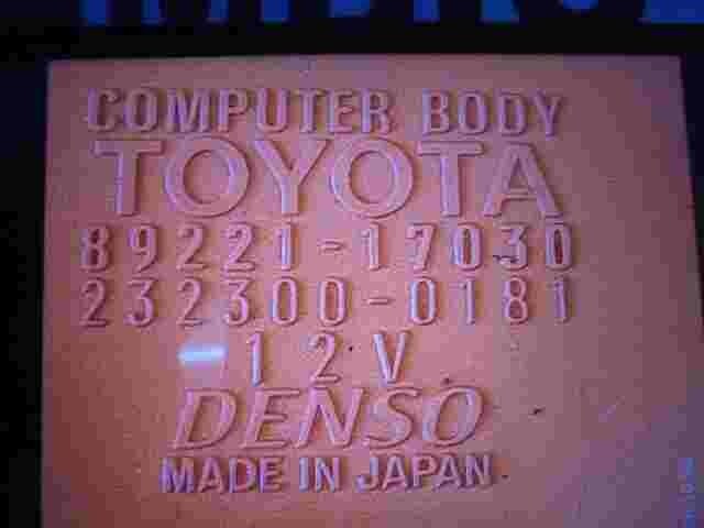 Módulo de control de la carrocería Toyota MR2 ZZW30 8922117030  DENSO 2323000181