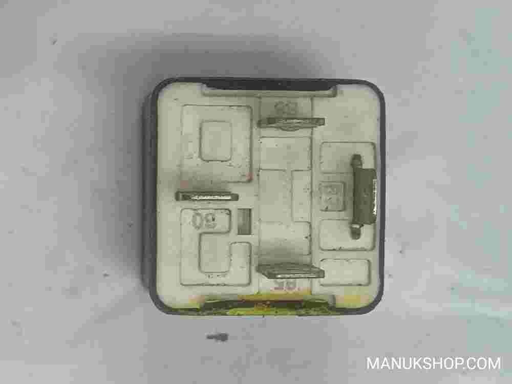 Relé de arranque Chrysler Jeep Grand Cherokee 04795068AA 04 79 50 68 AA 50732