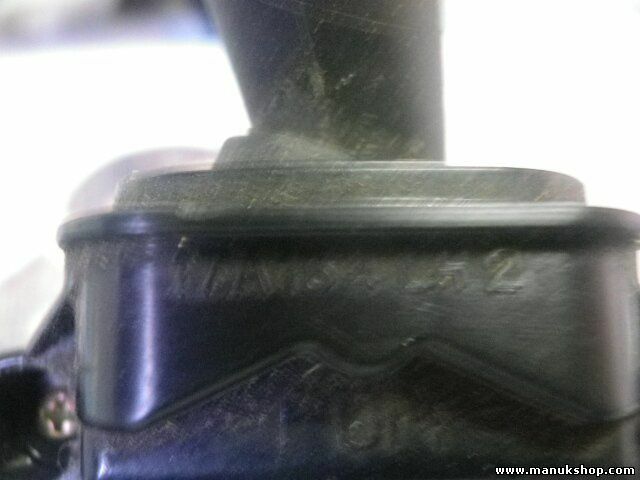 Toyota Land Cruiser J12 J-120 J10 843106B160 843106A460 843103D020 Comando di...