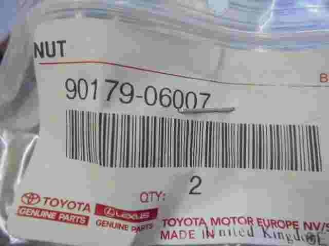 Dado Toyota Tundra Lexus 9017906007 90179-06007