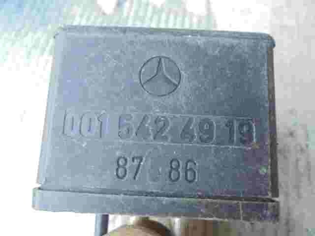 Relé multipropósito Mercedes-Benz 0015424919 BOSCH 0265003001