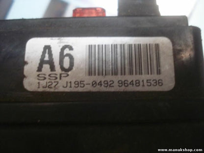 Caja de fusibles Chevrolet Nubira 96481536 A6 1J27 J195-0492