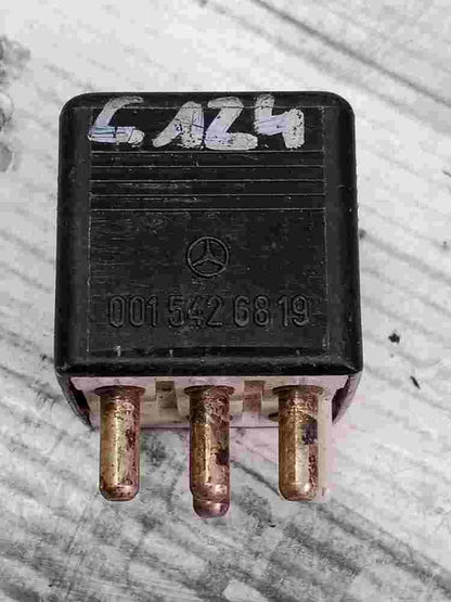 Relé del ventilador del radiador  Mercedes W124 W201 W126 W123 W140 0015426819