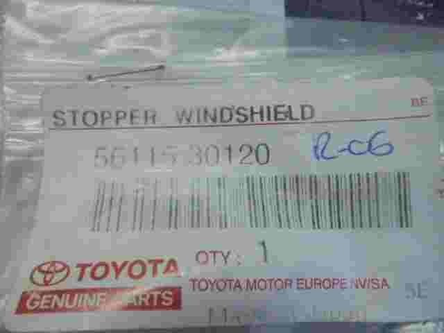 Stopper Windshield  Toyota Lexus IS 200T Camry 5611530120 56115-30120