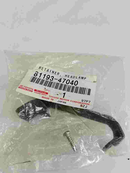 Retainer Headlamp  Toyota Prius 8119347040 81193-47040