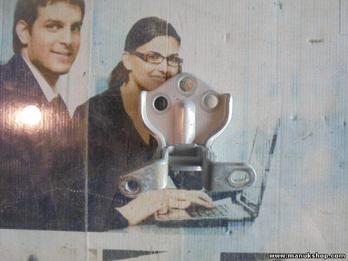 Bisagra de la puerta  trasera izquierda abajo SsangYong Actyon Sports A200S