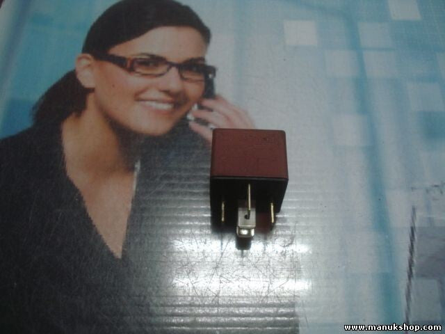 Relé Mercedes-Benz 0646 064.6