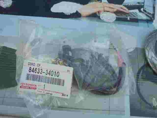 Toyota Previa Land Cruiser 4Runner 8463334010 84633-34010 84633 34010