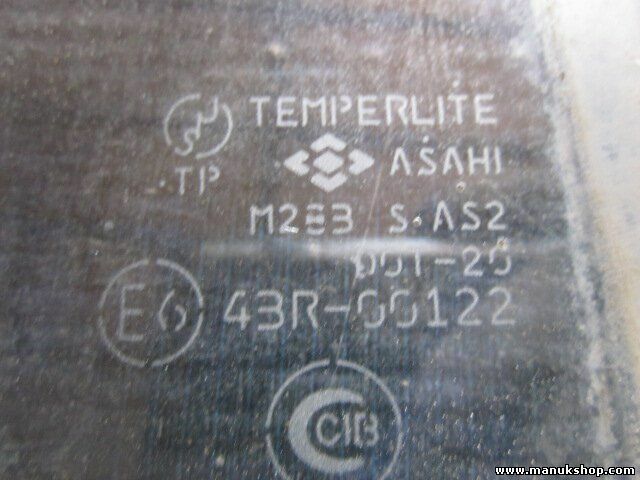 Triángulo Cristal de la puerta trasero izquierdo Suzuki Grand Vitara 43R00122