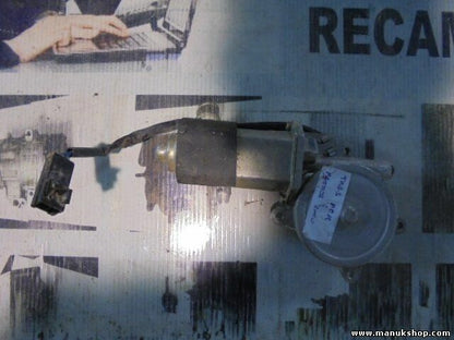 Motor elevalunas trasero derecho Nissan Patrol GR II (Y61) MMR52040  82730VB011