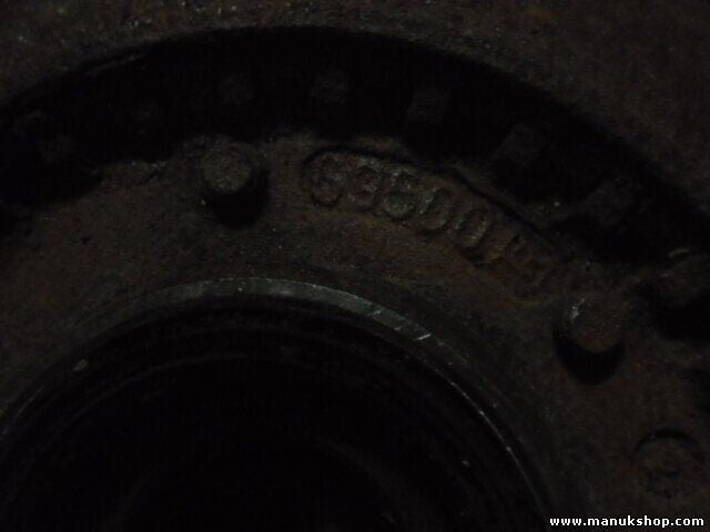 Mangueta buje delantero izquierdo Nissan Patrol Hardtop K160 K260 40206G9500