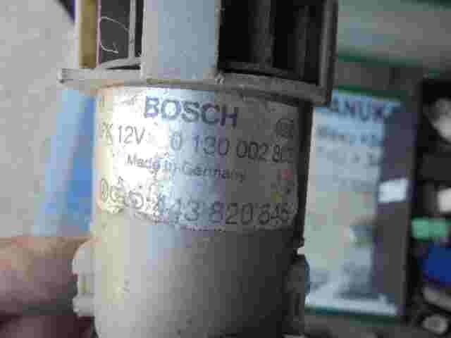 Sonda de sensor de la temperatura del aire Audi Seat 443820545 0130002803 12V