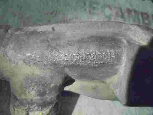 El agua del tubo de la bomba Lada Niva 21011303014 2101-1303014