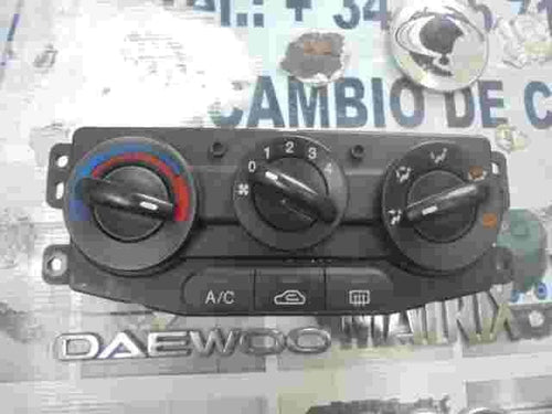Control de la calefacción Kia Rio 97250FD900