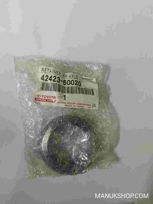Retainer Rear Axle Bearing  Toyota Land Cruiser Prado 4242360020 42423-60020
