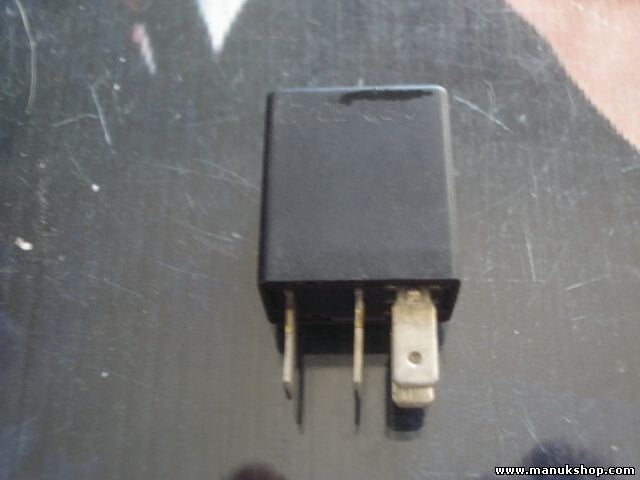 Relè Alfa Romeo Fiat B047E B047 E BITRON 46520411 0046520411