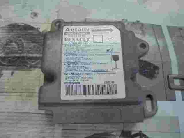 Sensore di impatto airbag Renault Megane (AD) 7700418152D 550548400