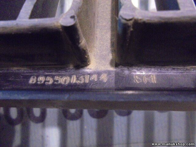 Parrilla rejilla frontal delantera Jeep 1988-1990 8955013144