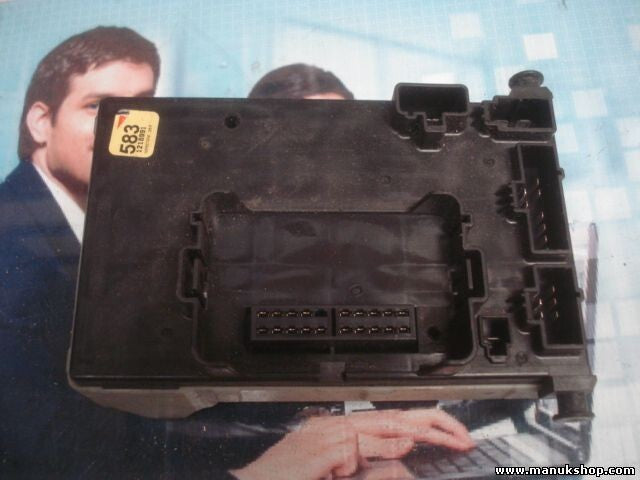 Caja de fusibles Ford Mondeo 93BG14A073EJ 93BG-14A073-EJ