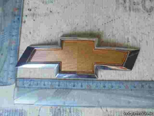 Emblema Chevrolet Cruze 17CM 1300 300