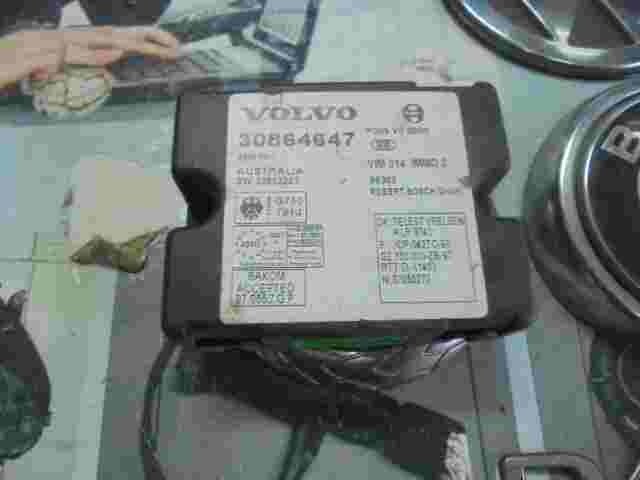 Control de la unidad de alarma inmovilizador módulo Volvo S40 V40 30864647 99W10