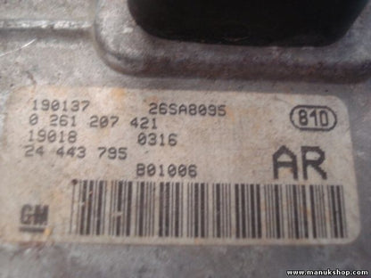 Centralita del motor Opel Corsa 24443795 24 443 795 BOSCH 0261207421 26SA8095