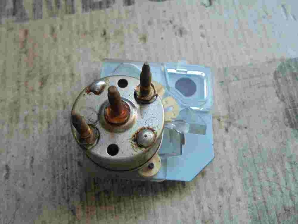 indicador de presión de aceite Nissan ECO-T 100.45/78 T1004578 24810D6202