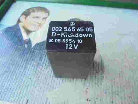 Relé Kickdown desconexión Mercedes-Benz  W124 W201 W126 0025456505 LK 05895410