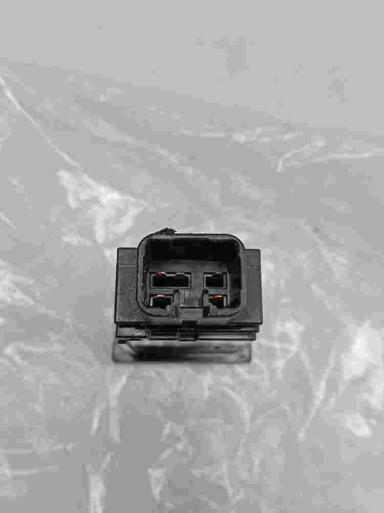 Niebla interruptor Toyota Corolla E120 E130 R157998 R 157998