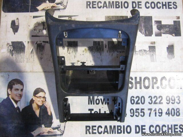 Consola central Hyundai Galloper II JK-01 2.5 TCi D HQ615101 HQ 615 101