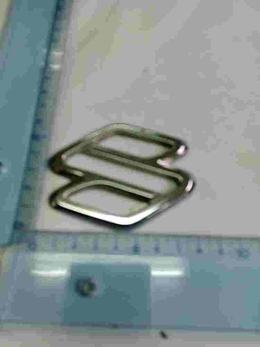 Emblema  Suzuki  Vitara XL7 8cm.