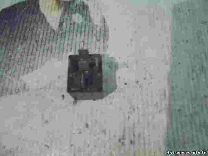 Relé  Renault Saab Peugeot /ACB13221 CB1-R-12V