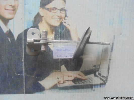 Freno de la puerta trasera derecha Renault Kangoo 4X4 7700303582E 7700303582