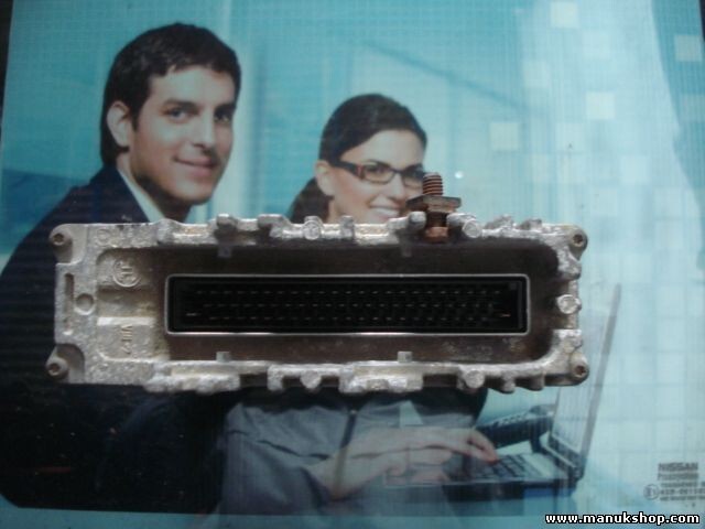 Centralita del motor Renault Megane 12V 7700111552 0281010077 28SA3960