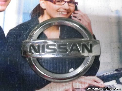 Emblema trasero Nissan Note E11 90890 AU400 90890AU400