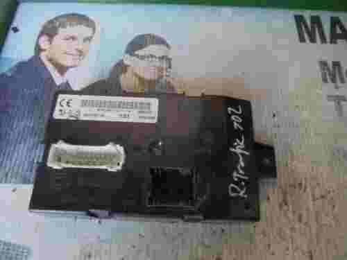 Modulo de control de la carrocería Renault P8200461387L UCH-N1-X24 281127684A