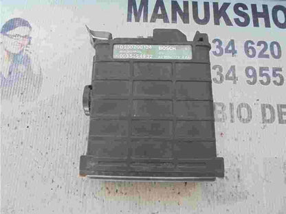 Centralita Mercedes-Benz W201 W124 0035454932  KE0004 4 Zyl BOSCH 0280800124