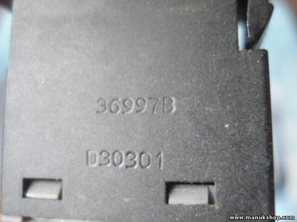Interruptor de nivelación de faros Nissan PA66 36997B D30301 36997BD30301