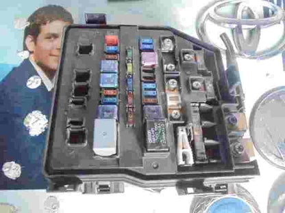 Caja de fusibles de relé Honda Civic Mk8 01SMGE01 01 SMG-E01