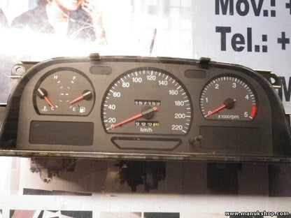 Cuadro de instrumentos SsangYong Musso 661 2.3 C01 XB10 8020105121 20026490