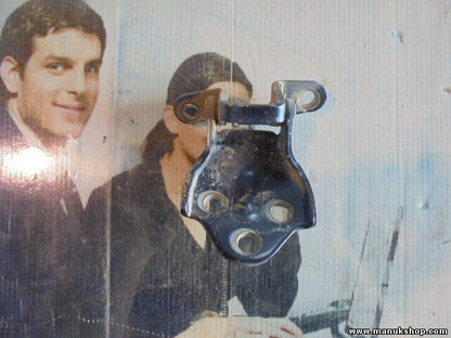 Bisagra de la puerta trasera derecha abajo Land Rover Range Rover P38