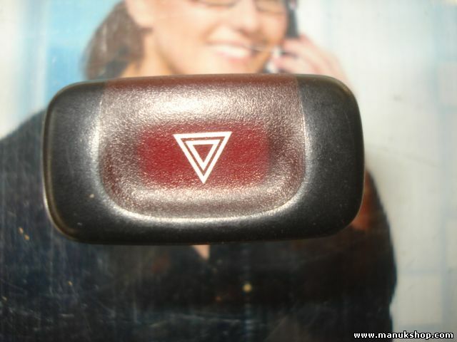 Interruptor de emergencia Nissan Sunny 151T