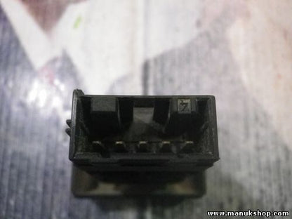 Interruptor del limpiaparabrisas trasero Land Rover YUG500210PUY 03035301