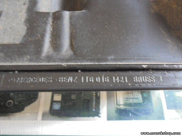 Cubierta de la válvula motor Mercedes-Benz W126 C126 R1170160705 1170160705