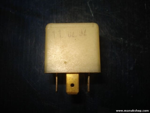 Relé OPEL 899666 90191753