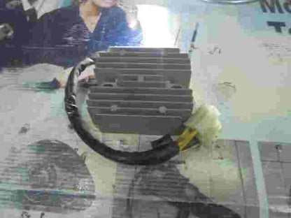 Regulador rectificador de voltaje SGR  Daelim 125 S3 BA1-R30 DMC BA1R30