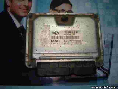 Centralita VW Volkswagen Bora Golf 4 IV 038906012AP 28SA4231 BOSCH 0281010126