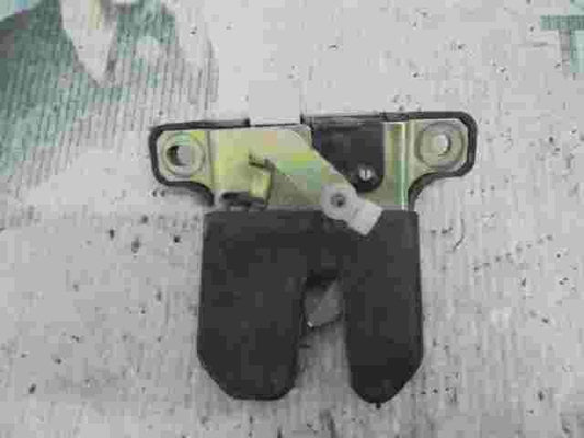 Cerradura del portón trasero Audi A4 8D5827505D 8D5 827 505 D