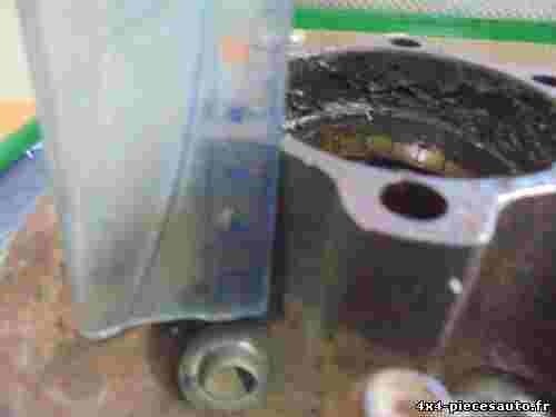 Mangueta buje delantera derecha izquierda Mitsubishi L040 2500 TD MB430847